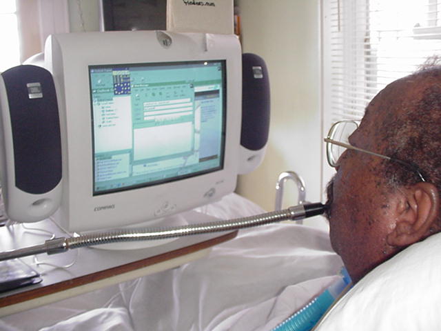 Mr Scott using EZ keys to check email